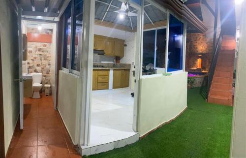 Una cocina o cocineta en Constanza Family House