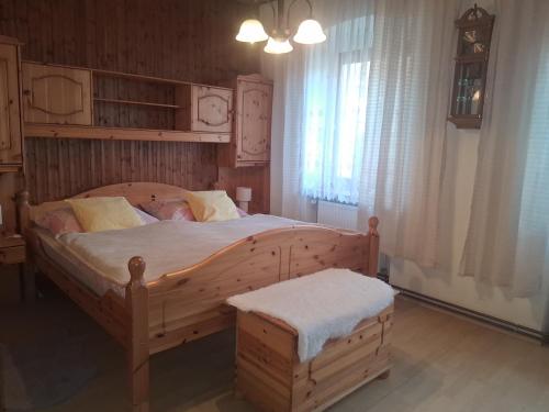 En eller flere senge i et værelse på Heindlhof