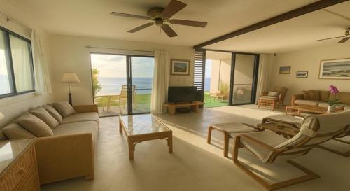 Μια τηλεόραση ή/και κέντρο ψυχαγωγίας στο Maalaea Oceanfront Condo