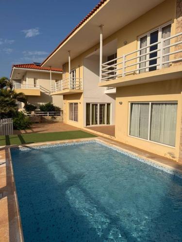 Φωτογραφία από το άλμπουμ του Murdeira Villa with Private Pool V164 by RPG Group σε Beirona