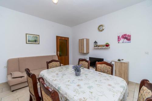 Apartment Ivica