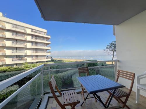 Studio en bord de mer avec accès direct à la plage et parking sécurisé