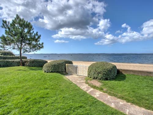 Studio en bord de mer avec accès direct à la plage et parking sécurisé