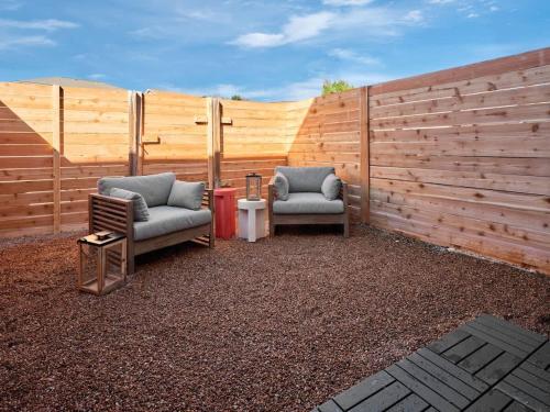 Χώρος καθιστικού στο Midcentury Couples Designer Loft - Casa Tuya