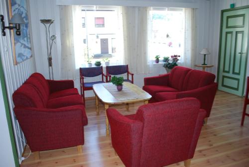 Khu vực ghế ngồi tại Innvik Fjordhotell