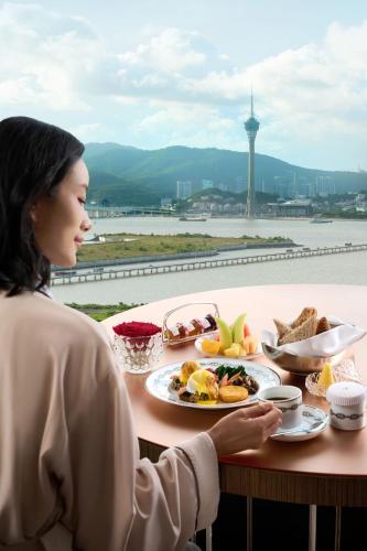 Φαγητό σε αυτό το ξενοδοχείο ή κάπου εκεί κοντά