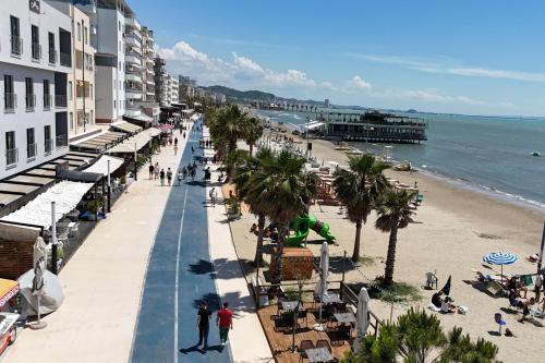 Sea View Apartment in Durres Beach 100 - Happy Rentals