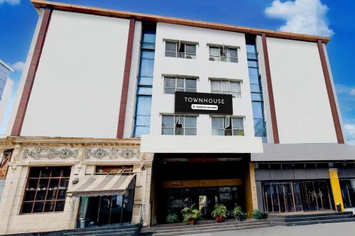 Το κτήριο όπου στεγάζεται  το ξενοδοχείο