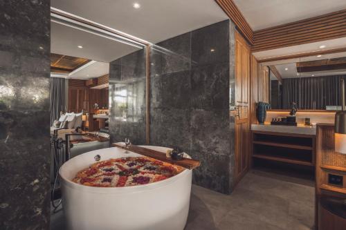 Kaamala Resort & Spa Ubud by Ini Vie Hospitality — Bedroom