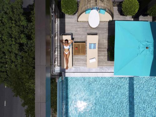 Bazén v ubytování VIE Hotel Bangkok - MGallery Collection nebo v jeho okolí