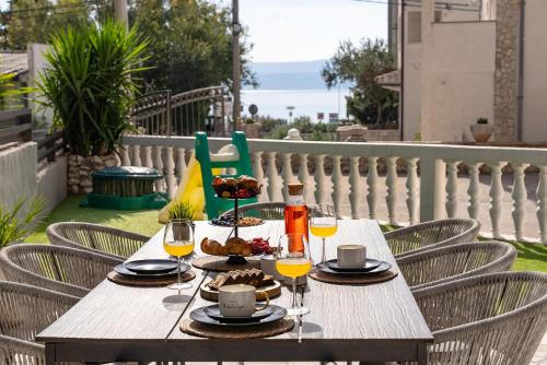 Apartment BANE, 70m from the sea, 8 pax