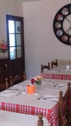 Gallery image of Auberge Saint Aubin in Saint-Aubin-le-Monial