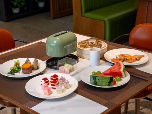 Jídlo v hotelu nebo okolí