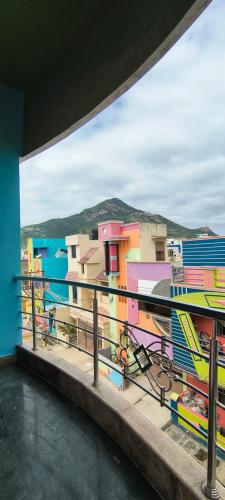 Balkón nebo terasa v ubytování Karthigai Homestay