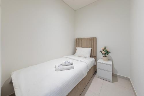 Burj Royale Luxury 3BR Apartment