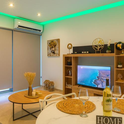 Lively Coast Apartment In Nightlife 400 m from the Beach