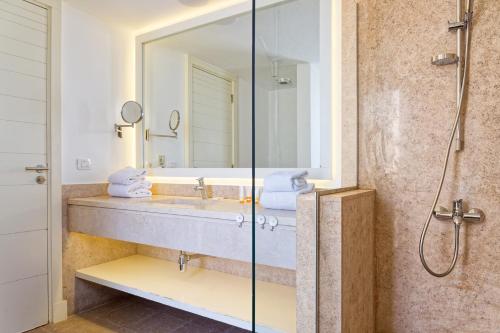 Ванная комната в VESTA - Gouna Residence