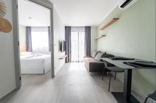 Ένα ή περισσότερα κρεβάτια σε δωμάτιο στο Charming 1-Bed Apt (T3- 629)