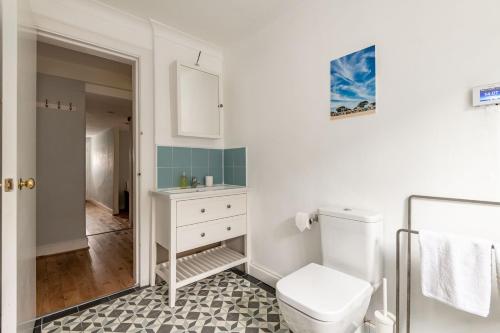 Ένα μπάνιο στο Golden Sands Cottage - Elie