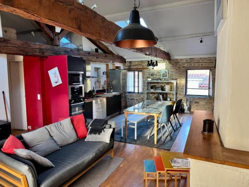 Appartement calme à Valmy, accès vieux Lyon 5mn