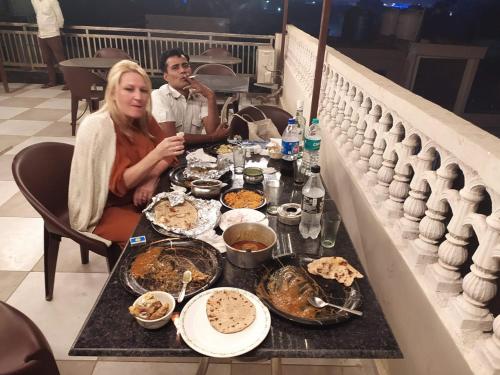 Φαγητό σε αυτό το ξενοδοχείο ή κάπου εκεί κοντά