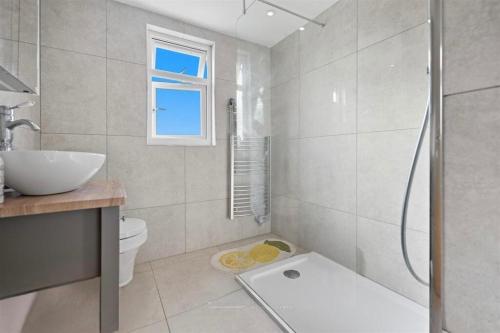 Et badeværelse på Southend Modern Escape