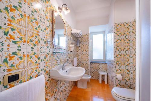 Koupelna v ubytování Locanda Degli Agrumi