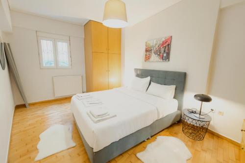 Modern Ground Flr 1 bdr flat with veranda and Parking