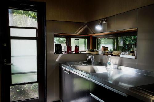 Køkken eller tekøkken på Quiet rental house - Vacation STAY 25423v