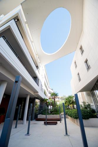 Rez-de-Jardin à Cannes Centre - Luxe & Design