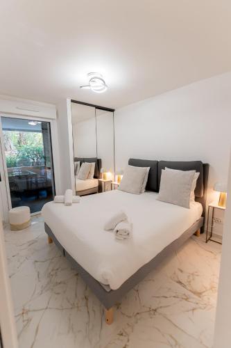 Rez-de-Jardin à Cannes Centre - Luxe & Design