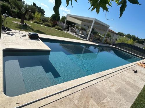 Πισίνα στο ή κοντά στο Chambres d'hôtes à Fontarèches