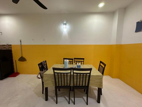 Φωτογραφία από το άλμπουμ του Nady Salam Homestay σε Seri Iskandar