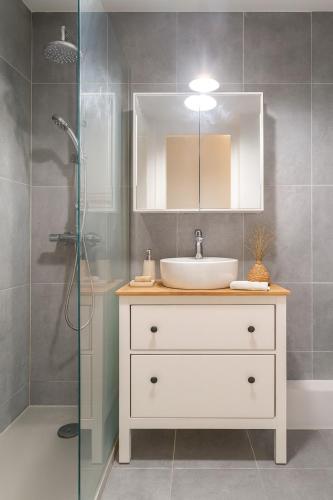 Appartement au cœur du 16e, proche Tour Eiffel