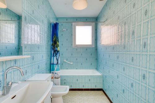 Koupelna v ubytování Le Repaire des Travailleurs - Balcon Privé - Jonage