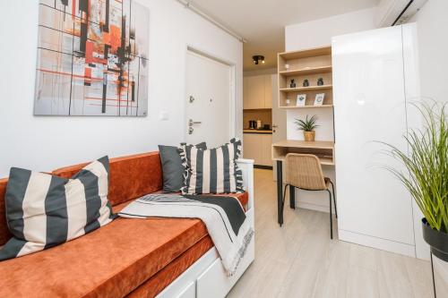 LuxStay Apartments APT2 - Private Parking