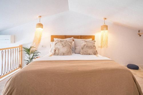 Postel nebo postele na pokoji v ubytování Luxury Beach - Heated pool & Beachfront access