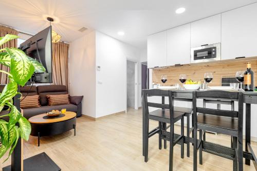 "Espacio Norma 1" con 1 Hab, AC & SmartTV en Las Ventas