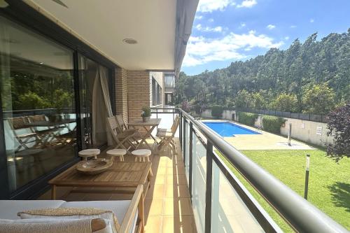 LETS HOLIDAYS APARTMENT with POOL in QUIET AREA