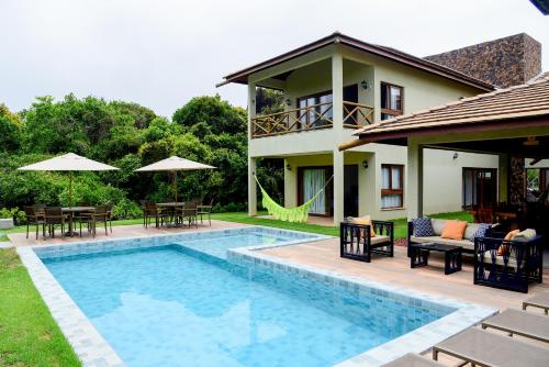 Πισίνα στο ή κοντά στο Casamar Itacimirim