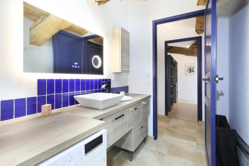 Ένα μπάνιο στο Confort & espace avec climatisation - T4 central