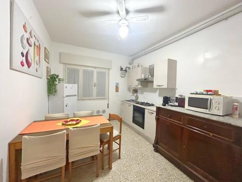 Kuchyň nebo kuchyňský kout v ubytování Number 3 APT, easy for Venice