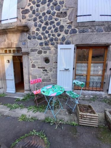 grand studio douillet et lumineux vue sur la vallée