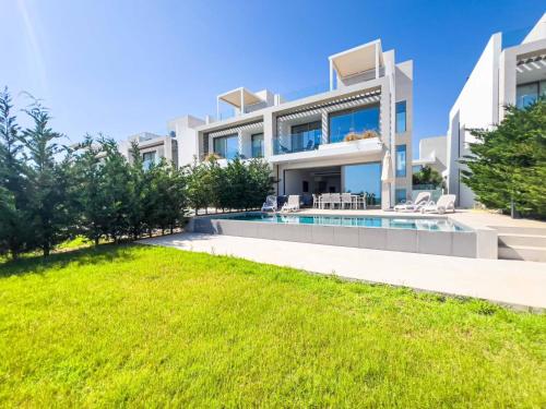 Azure Breeze Villa - Roof Garden & Sea Views