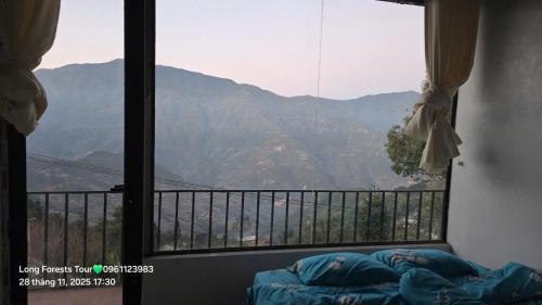 Γενική θέα στο βουνό ή θέα στο βουνό από  αυτό το καταφύγιο