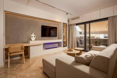 Kira Elegant City Nest