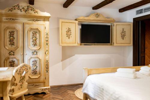 Ένα ή περισσότερα κρεβάτια σε δωμάτιο στο Gradina Snagov