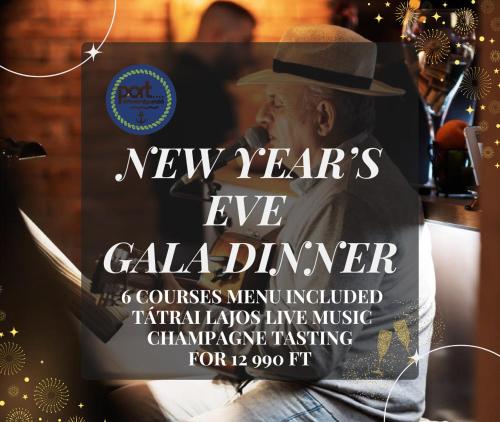 Un cartel para una cena de gala de Nochevieja con un hombre con sombrero. en Port étterem&panzió, en Balatonmáriafürdő