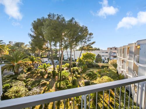 Appart moderne, piscine, parking proche des plages