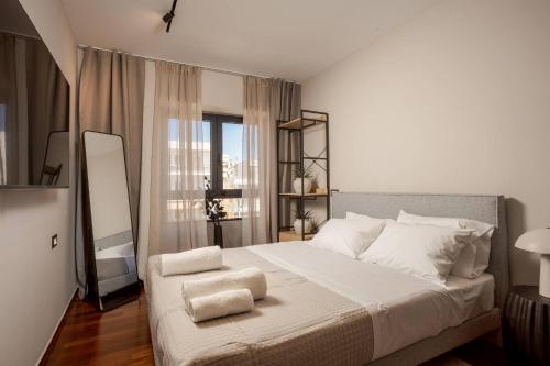 Demmi Central 2BR Designer Apt